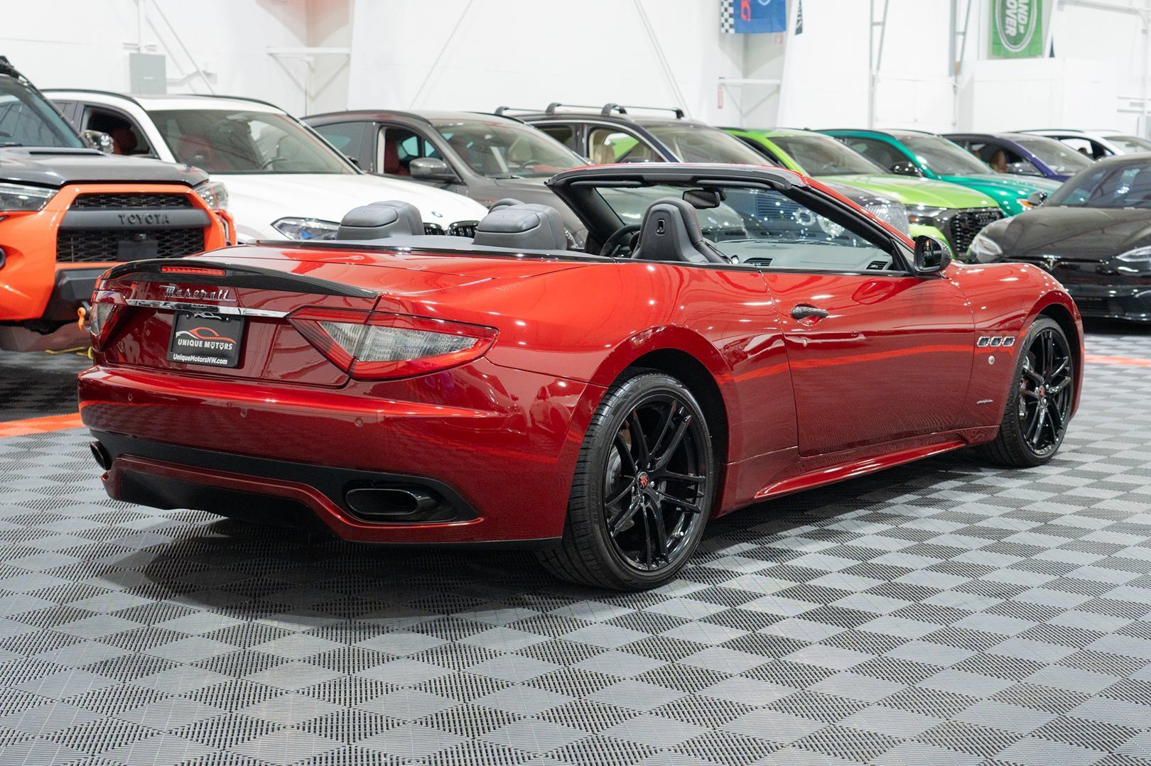 Used 2017 Maserati GranTurismo Sport RWD image 8