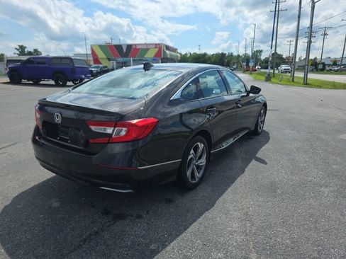 Used 2018 Honda Accord EX image 5