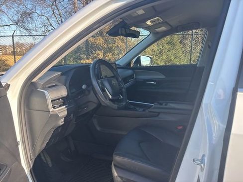 Used 2024 Toyota Grand Highlander XLE image 15