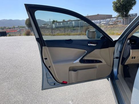 Used 2007 Lexus IS 250 RWD image 18