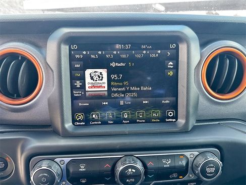 Used 2021 Jeep Gladiator Mojave image 16