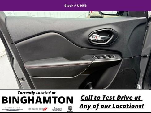 Used 2022 Jeep Cherokee Trailhawk w/ Trailer Tow Group image 10