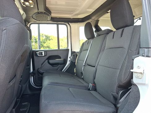 Certified 2023 Jeep Wrangler Unlimited w/ Cold Weather Group image 10