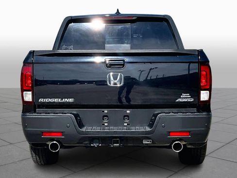 Used 2022 Honda Ridgeline Black Edition image 4
