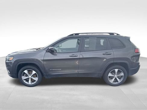 Certified 2022 Jeep Cherokee Limited AWD/4WD image 7
