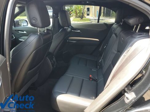 Used 2023 Cadillac XT4 Premium Luxury FWD image 12
