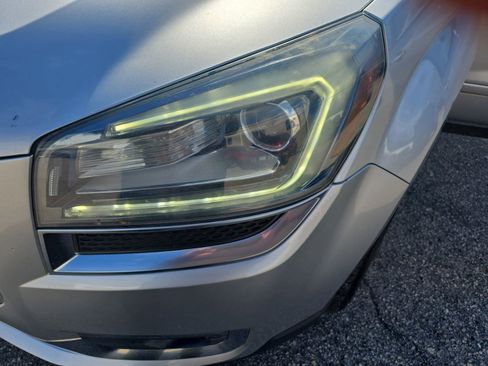 Used 2014 GMC Acadia SLE image 34