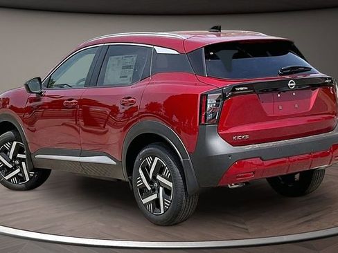 New 2026 Nissan Kicks SV w/ SV Premium Package FWD image 3