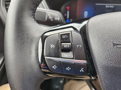 Certified 2024 Ford Escape Active AWD/4WD image 20