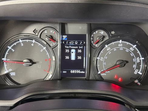 Used 2024 Toyota 4Runner SR5 Premium w/ Moonroof Package RWD image 28
