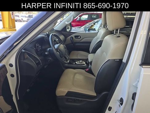 Used 2023 INFINITI QX80 Premium Select w/ Cargo Package AWD/4WD image 5