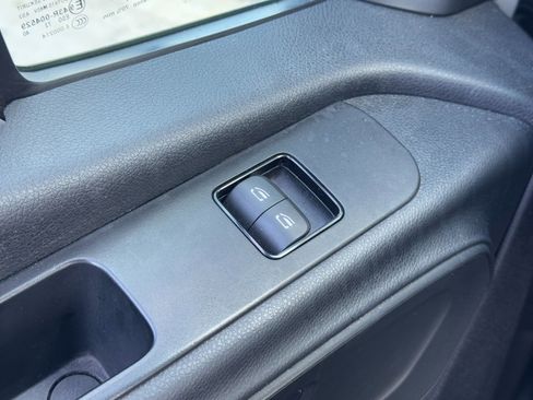 Used 2019 Mercedes-Benz Sprinter 1500 w/ Front Bench Seat Package image 15