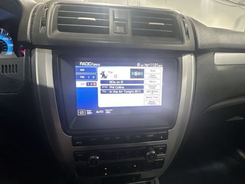 Used 2011 Ford Fusion SEL w/ 302A Rapid Spec Order Code AWD/4WD image 16