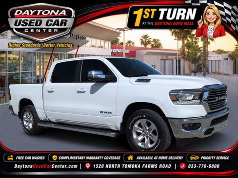 Used 2023 RAM 1500 Laramie AWD/4WD image 1