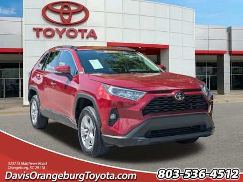 Certified 2021 Toyota RAV4 XLE FWD image 1