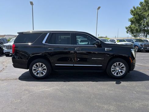 Used 2025 GMC Yukon Denali AWD/4WD image 4