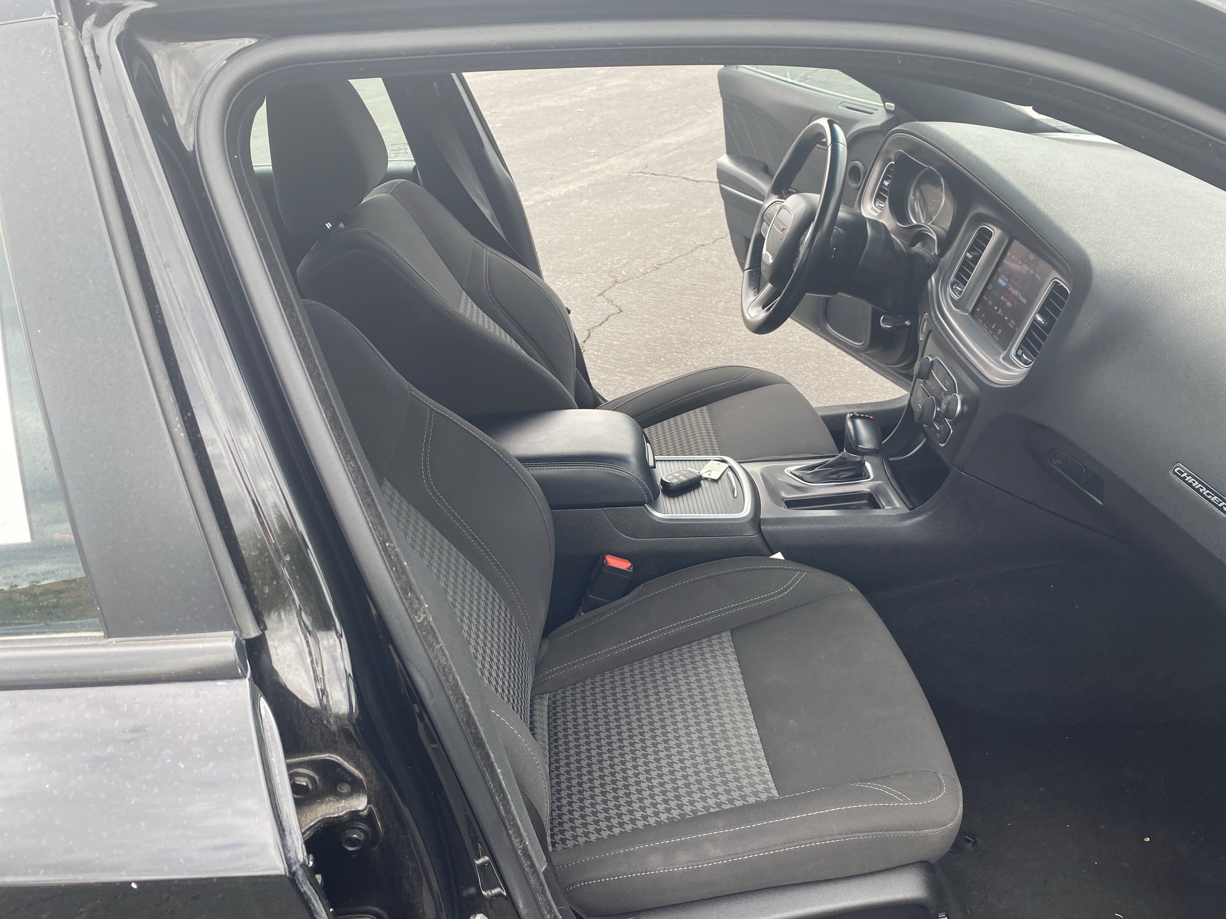 Used 2023 Dodge Charger SXT RWD image 22