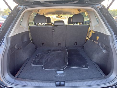 Used 2019 Volkswagen Tiguan SEL AWD/4WD image 36