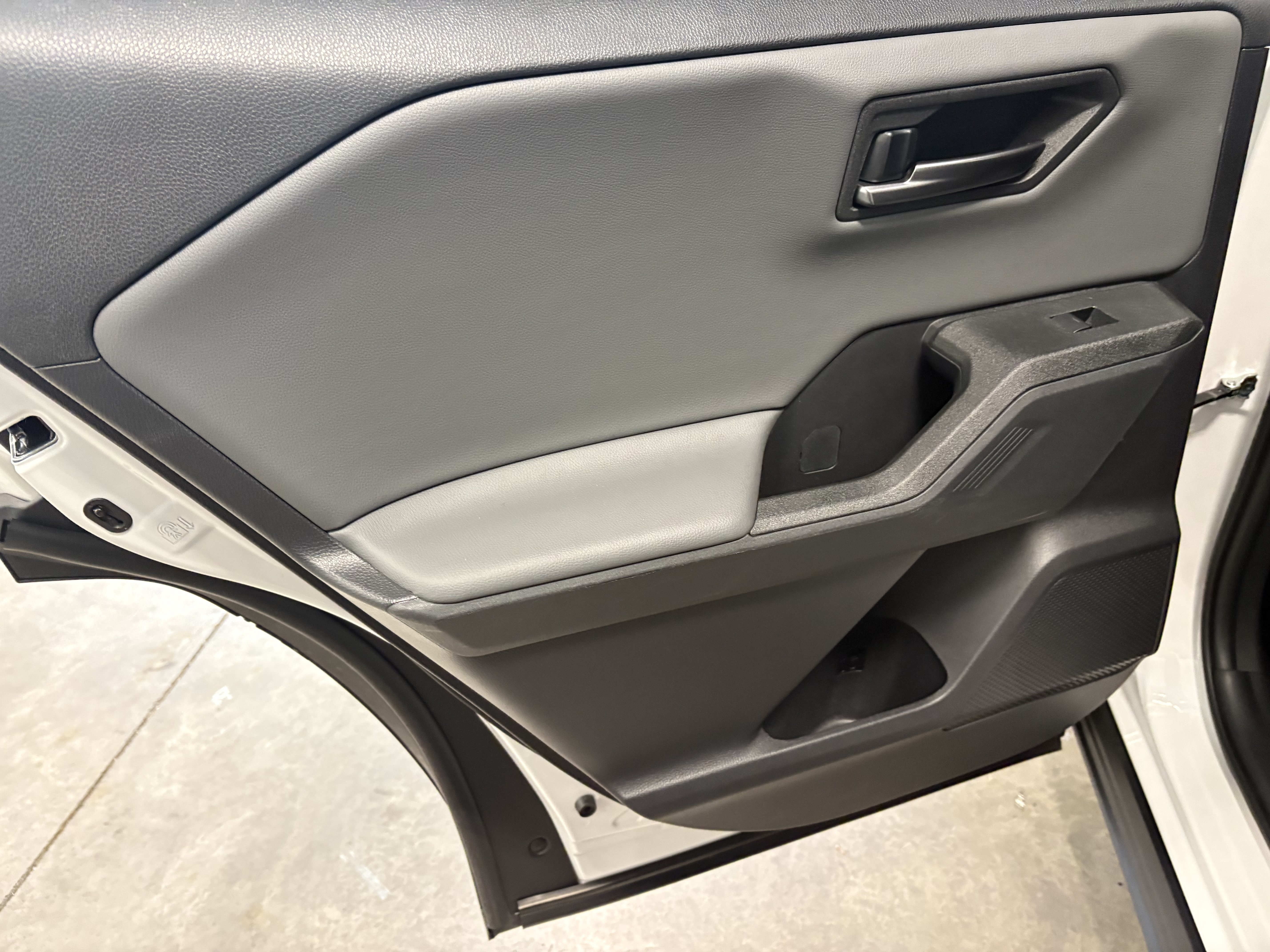 Used 2026 Toyota RAV4 XLE Premium FWD image 9