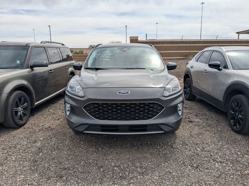 Used 2021 Ford Escape SEL image 3