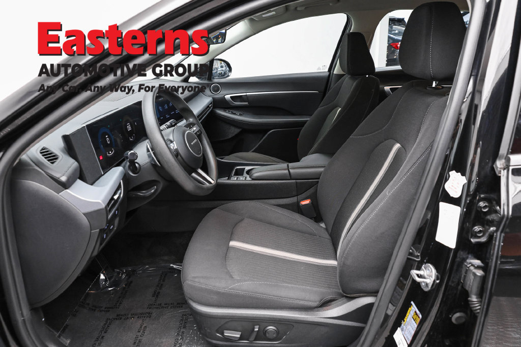 Used 2025 Hyundai Sonata SEL FWD image 15