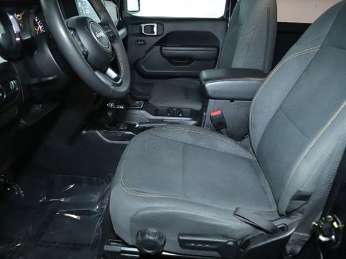 Used 2024 Jeep Wrangler Sport S image 16