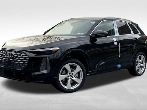 New 2025 Audi Q5 Premium Plus image 2