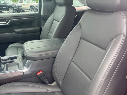 Used 2023 GMC Sierra 1500 SLT w/ SLT Premium Package AWD/4WD image 29