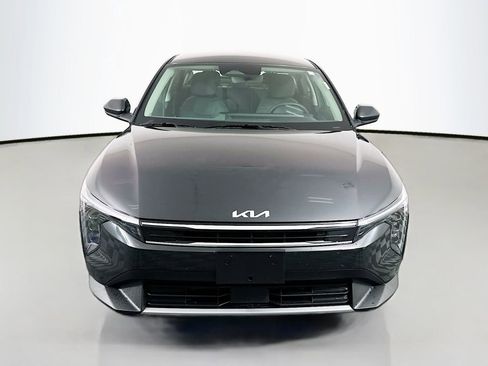 Used 2025 Kia K4 EX image 2