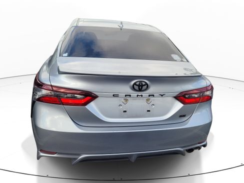Used 2024 Toyota Camry SE w/ Convenience Package FWD image 6