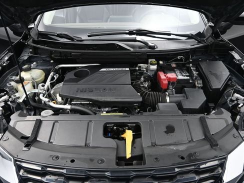 Used 2023 Nissan Rogue SV w/ SV Premium B Package image 14