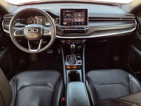 Used 2023 Jeep Compass Limited image 16