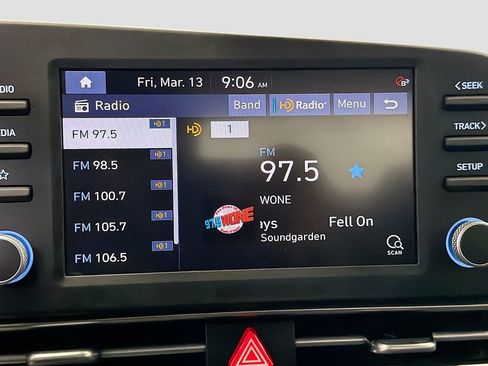 Used 2022 Hyundai Elantra SEL w/ Cargo Package image 15