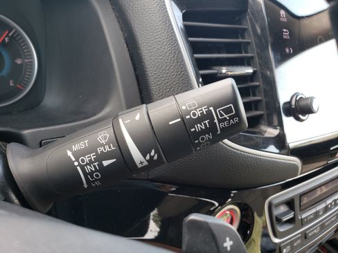Used 2021 Honda Pilot Touring image 23