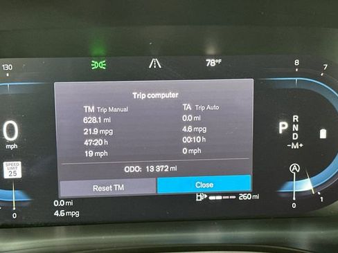 Used 2023 Volvo XC60 B5 Plus AWD/4WD image 33
