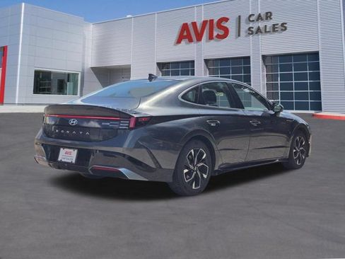 Used 2025 Hyundai Sonata SEL FWD image 6