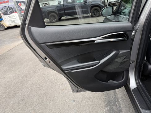 Used 2021 Kia Seltos S AWD/4WD image 17