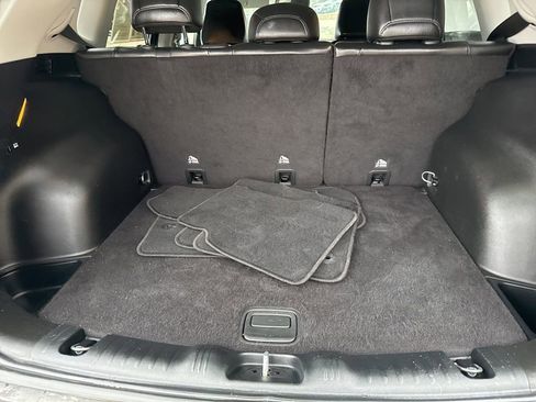 Used 2022 Jeep Compass Limited image 28