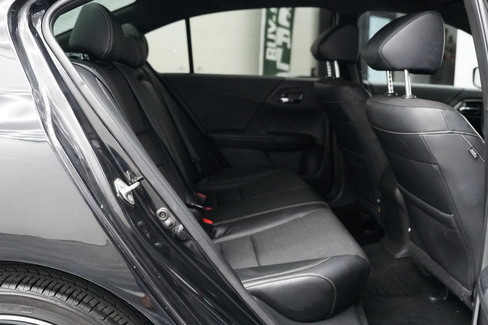 Used 2017 Honda Accord Sport image 24