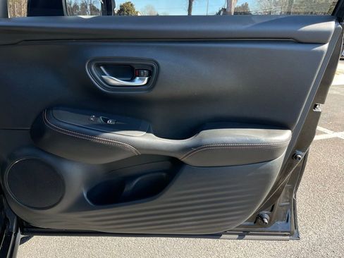 Certified 2025 Honda HR-V Sport image 27