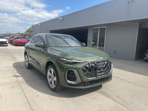 New 2025 Audi Q5 Premium Plus image 3