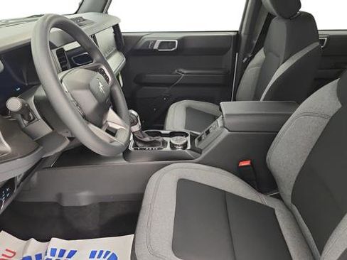 New 2025 Ford Bronco Base image 11