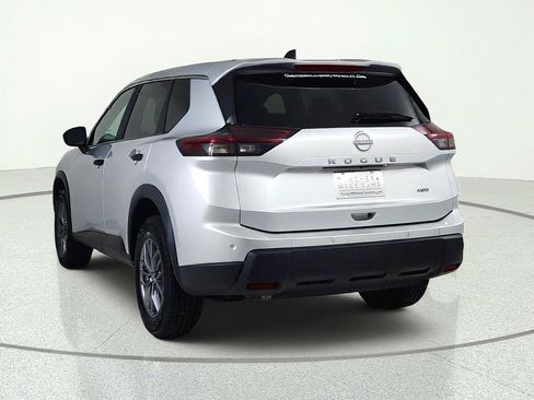 Used 2024 Nissan Rogue S AWD/4WD image 5