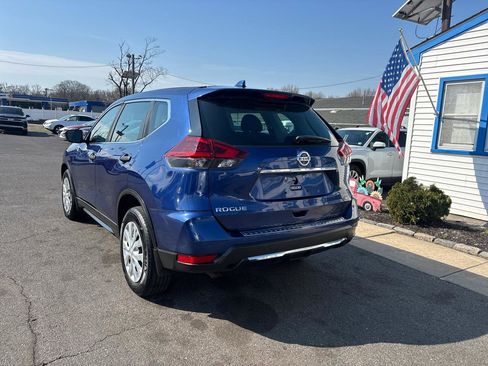 Used 2018 Nissan Rogue S image 4