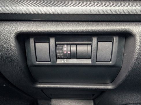 Used 2025 Subaru Crosstrek 2.5i Limited w/ Popular Package #3A image 30