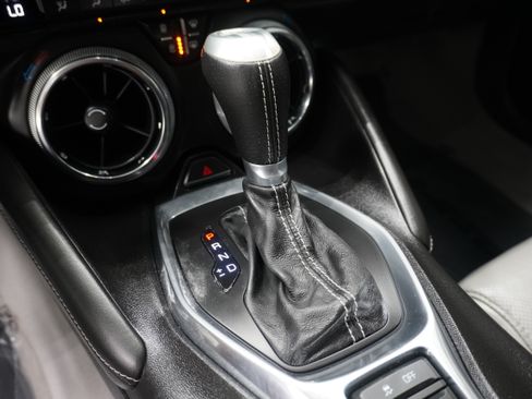 Used 2016 Chevrolet Camaro LT RWD image 26