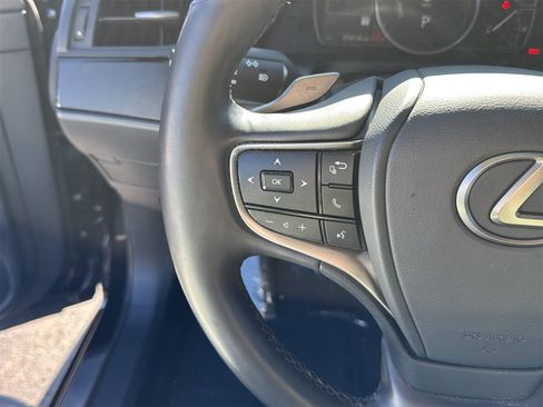 Used 2023 Lexus ES 300h w/ Premium Package image 15