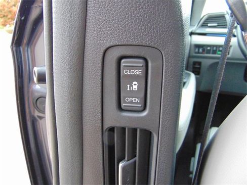 Certified 2023 Honda Odyssey Elite image 24