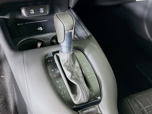 New 2026 Honda HR-V LX image 19