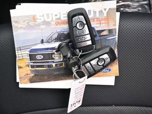 Used 2024 Ford F250 Lariat AWD/4WD image 10